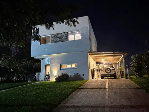 Casa en Venta en Pilar del Este - Santa Guadalupe, USD 196.000