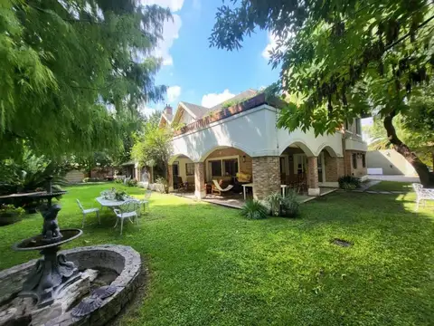 Casa en Venta de 5 dormitorios