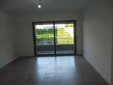 Boulevard Ballester 4900, Piso 1