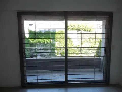 Departamento en Alquiler en Villa Ballester, $ 480.000