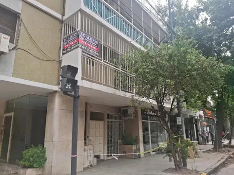 RETASADO! Departamento de 3 ambs fte con dep y balc corrido