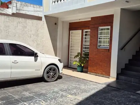 Depto Tipo Casa en Venta de 2 ambientes
