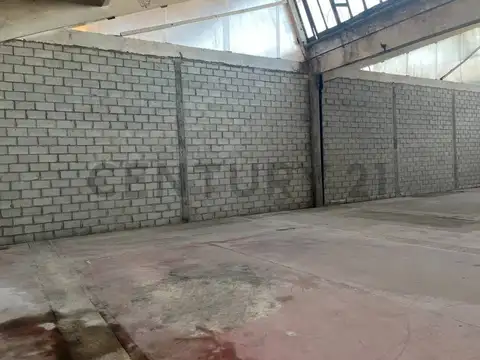 Alquiler de Nave Industrial/depósito en Vicente López.