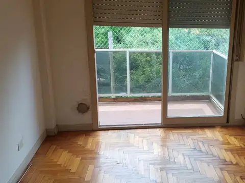 Avenida Asamblea 1500, Piso 4°