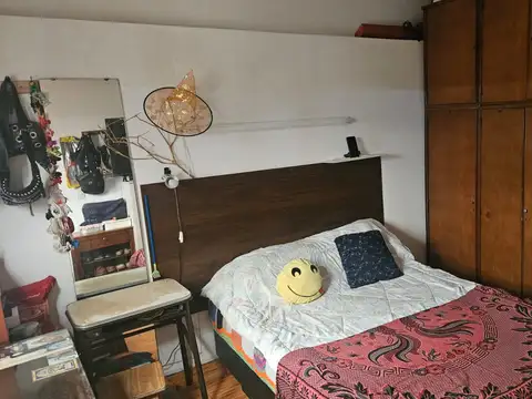 Depto Tipo Casa en Venta 50 años