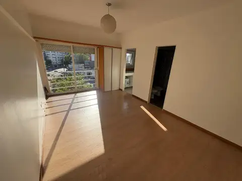 Av Angel Gallardo 1000, Monoambiente Luminoso vista abierta al frente, con amenities, caballito