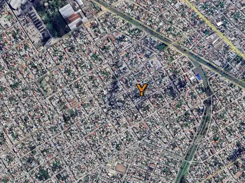 Casa en venta - 2 dormitorios 1 baño - 394mts2 - Berazategui