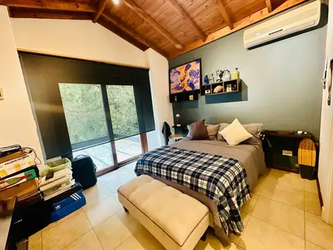 Casa en Alquiler con 6 cocheras