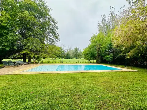 Casa 9 ambientes con 6 baños