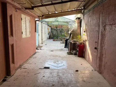 Casa 3 ambientes con 2 baños