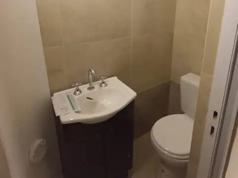 Casa en Alquiler con 1 cochera