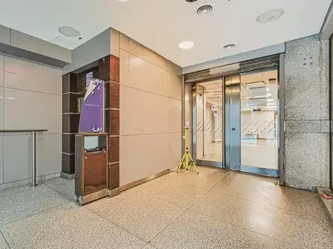 VENTA Local Comercial Corporativo 580 m² - Grupo Electrógeno