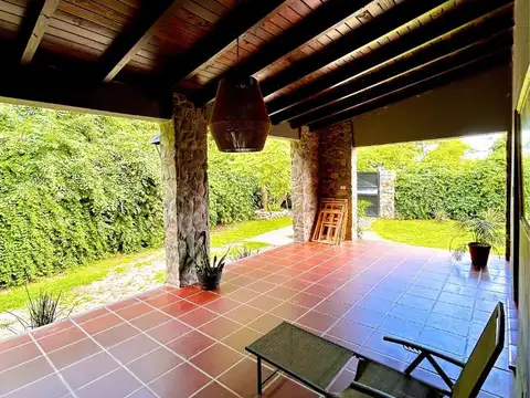 VENTA | Casa con piscina en San Lorenzo (Salta) – 3 dorm