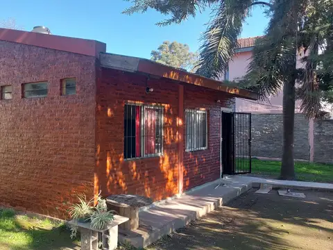 Las Azucenas 2300