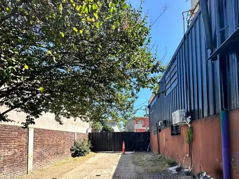 GALPON EN VENTA MERLO NORTE