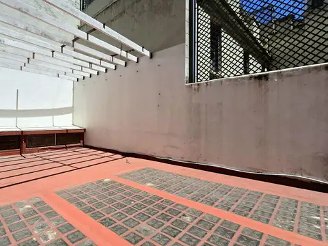 OFICINA EN VENTA  140m2 Galerias Pacifico con Patio FINANCIACION o PERMUTA