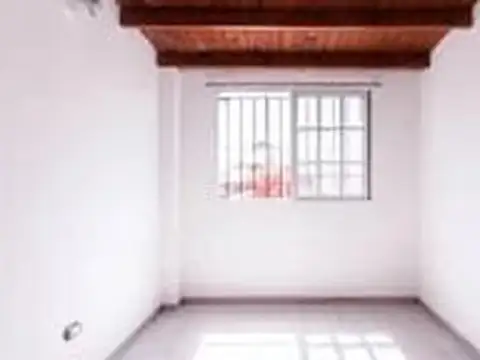 Depto Tipo Casa en Venta en Lanús Este, USD 53.000