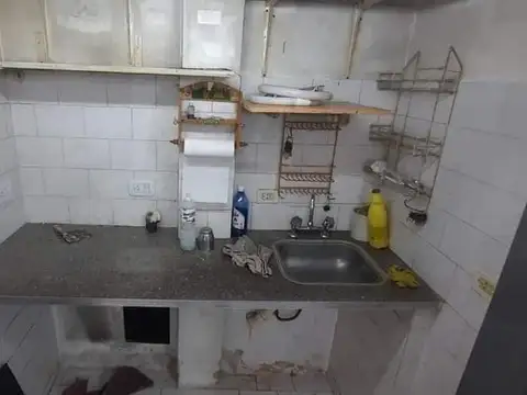 Local en Venta Via Pública