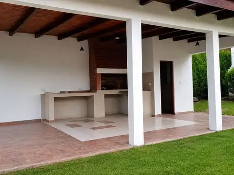 Casa en Venta con 1 cochera
