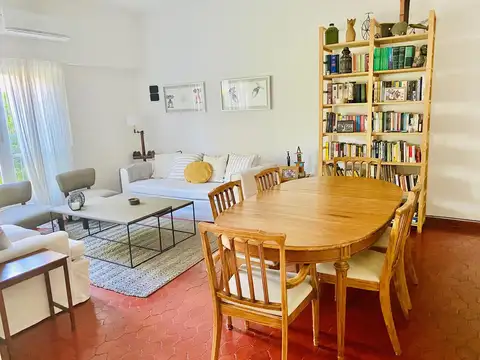 Depto Tipo Casa 4 ambientes con 2 baños