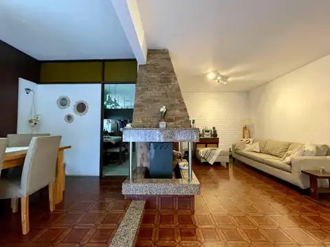 Casa en  5 ambientes jardin barrio parque villa martelli