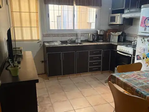 Depto Tipo Casa 3 ambientes con 1 baño