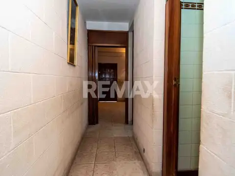 Casa 5 ambientes con 1 baño