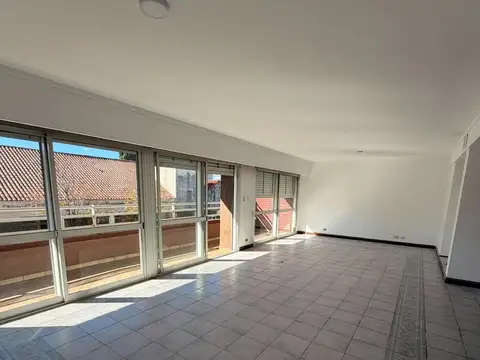 Departamento en Alquiler de 3 dormitorios