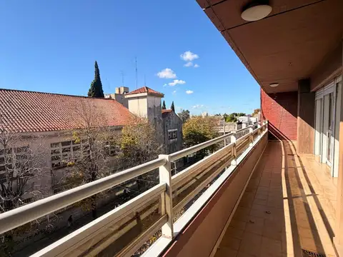 piso de 150m2 Las Heras 35