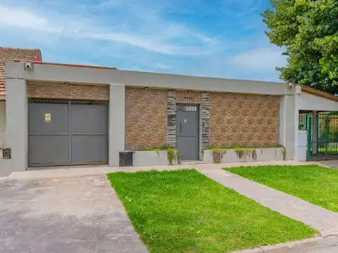 Venta dos casas de 3 amb cada una cochera y parque