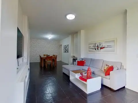 Casa 7 ambientes con 3 baños