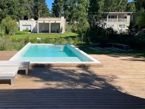 Casa en Venta en Barrio Cerrado Costa Esmeralda, USD 420.000