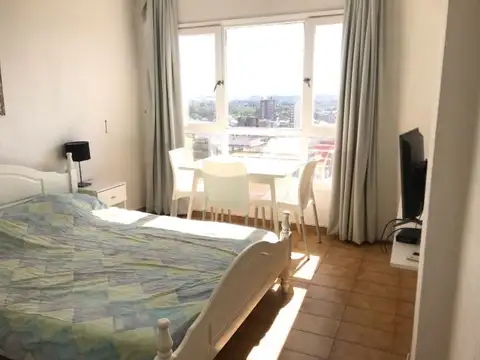 Departamento en Alquiler en Miramar, $ 450.000