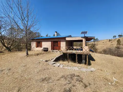 VENTA 19.8HA CON 3 CABAÑAS Y ARROYO EL DURAZNO CBA