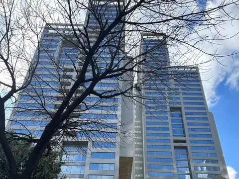 Piso alto. Hermosa vista. Lujosos amenities.
