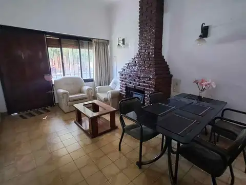 VENTA CASA 3 AMBIENTES CON TERRAZA EN AVELLANEDA