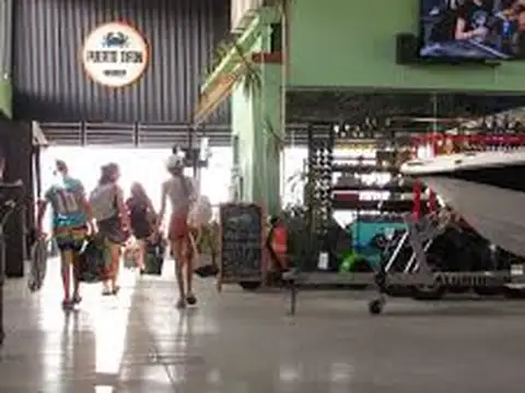 CUNA NAUTICA EN VENTA EN TIFON GRANADERO BAIGORRIA