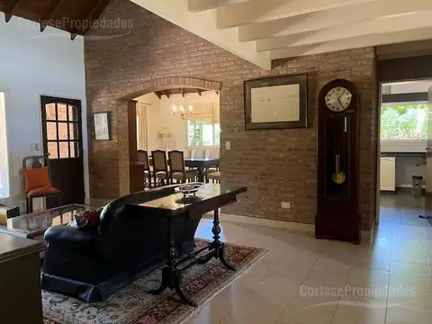 Casa en Alquiler de 3 dormitorios