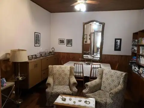 Casa en Venta con 1 cochera