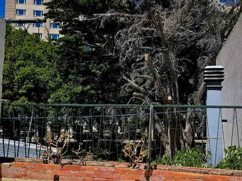 Avenida Rivadavia 200