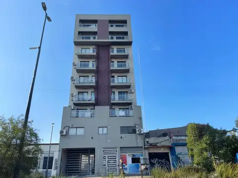 Departamento 3 ambientes con lavadero independiente, Berazategui