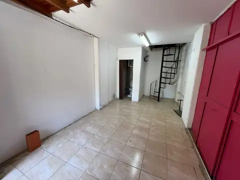 Local en Alquiler 50 años