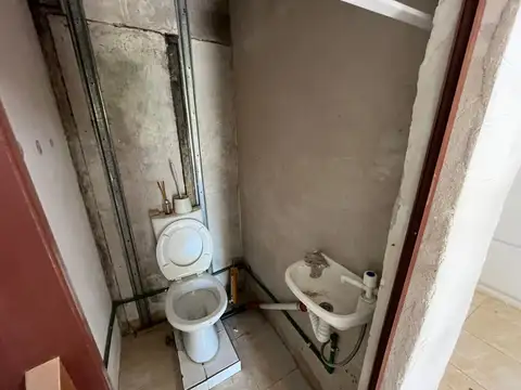 Local en Alquiler Via Púb.