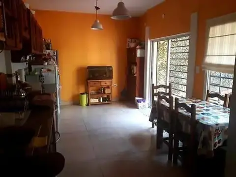 Departamento en Venta en Villa Gobernador Udaondo, USD 160.000