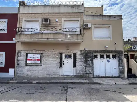 Casa en Venta en Villa Sarmiento