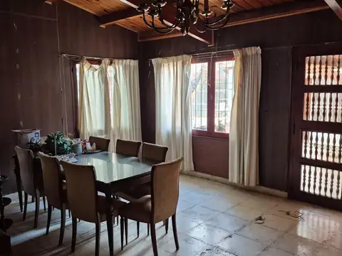 Casa interna, Av. Uruguay 959