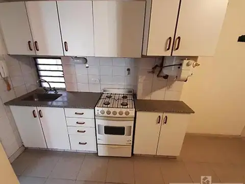 Departamento 1 ambiente dividido cercanía a la estación Venta - Moron