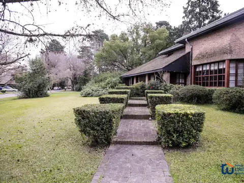 Casa en venta sobre lote de 2957 m2  -Teresa Urdapilleta Propiedades