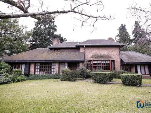 Casa en venta sobre lote de 2957 m2  -Teresa Urdapilleta Propiedades