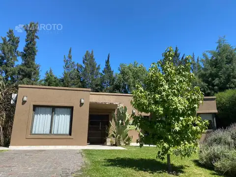 Casa en Venta en San Lucas Village, USD 230.000